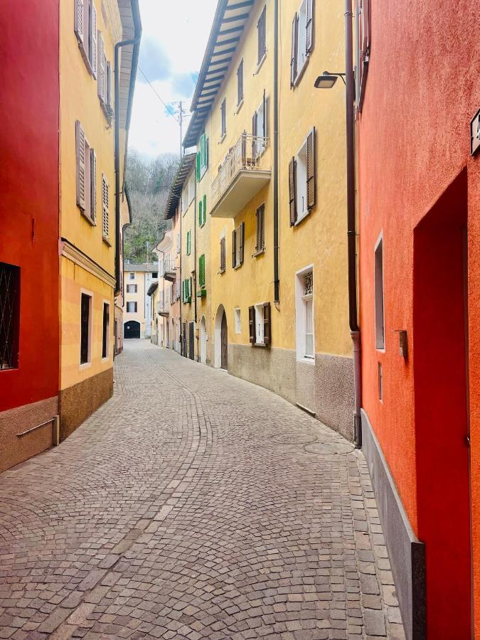 Elegantes Haus In Der Altstadt Caslano Exterior photo